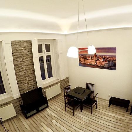 Homelike Luxury Flat On Gyulai Pal Будапеща Екстериор снимка