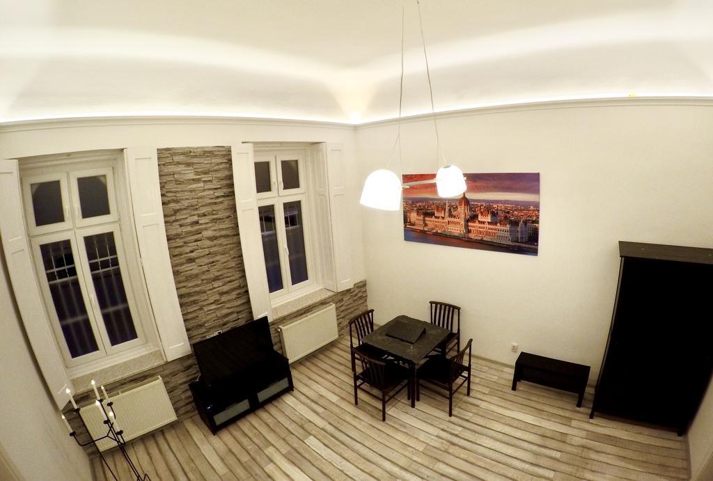 Homelike Luxury Flat On Gyulai Pal Будапеща Екстериор снимка