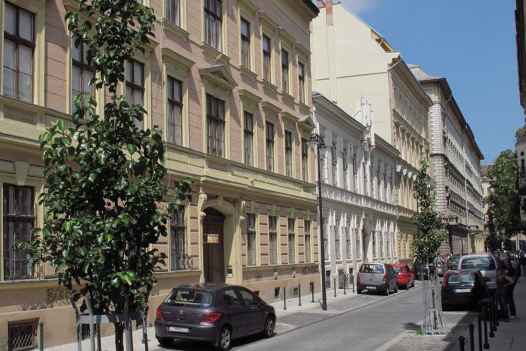 Homelike Luxury Flat On Gyulai Pal Будапеща Екстериор снимка